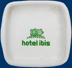 asbak ibis hotel